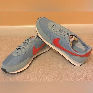 NIKE WAFFLE TRAINER 2 BLUE TEAM ORANGE NWOT